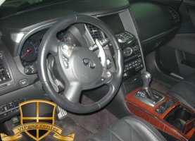 газ на Infiniti FX50 (white)