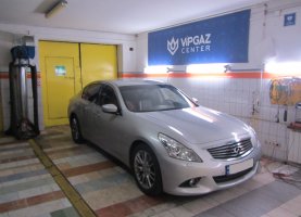 Infiniti G25 на газу